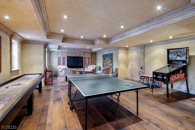 Crownview Lane - Residential