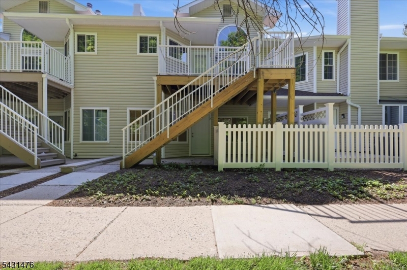 Crestmont Highlands - Residential
