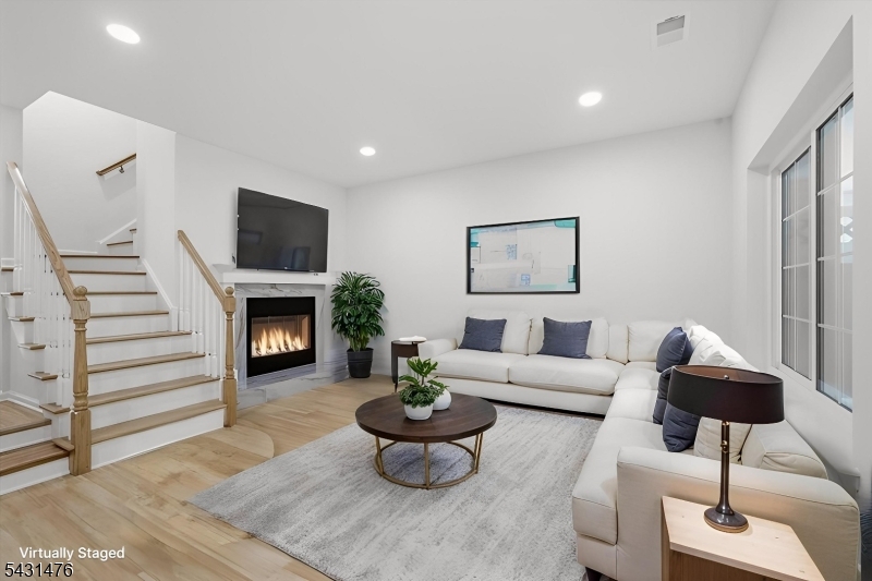 Crestmont Highlands - Residential