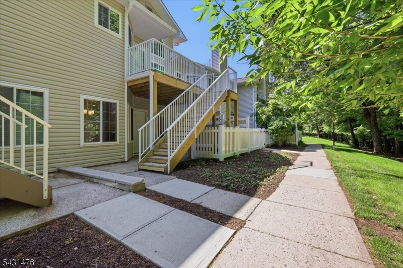 Crestmont Highlands - Residential