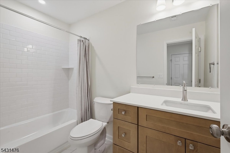 Crestmont Highlands - Residential