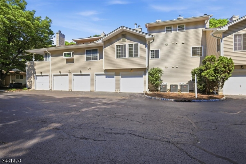 Crestmont Highlands - Residential