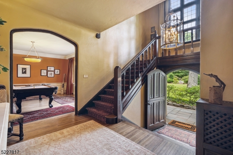 ESTATE SECTION - Residential