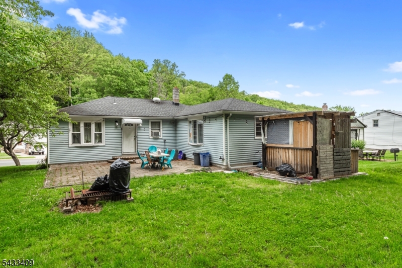 Salem Village - Residential
