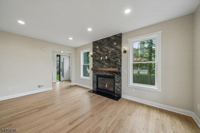 Central Villas - Residential