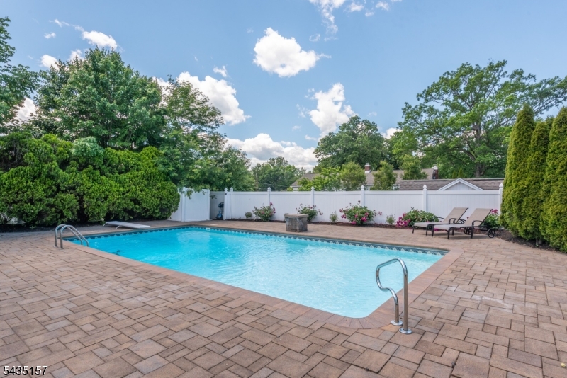 Black Oak - Residential